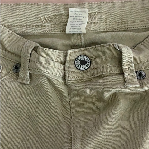 Wet seal khakis - Picture 3 of 4